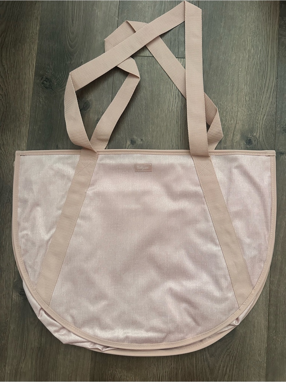 thirty-one Shimmery Blush Pink Tote with matching zip pouch